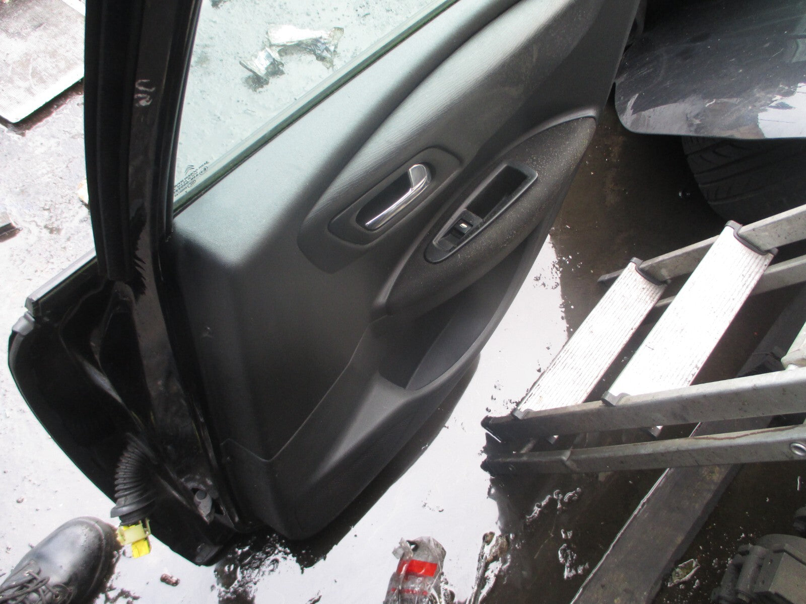 CITROEN C4 MK1 2007 OSR DRIVER SIDE REAR BARE DOOR BLACK