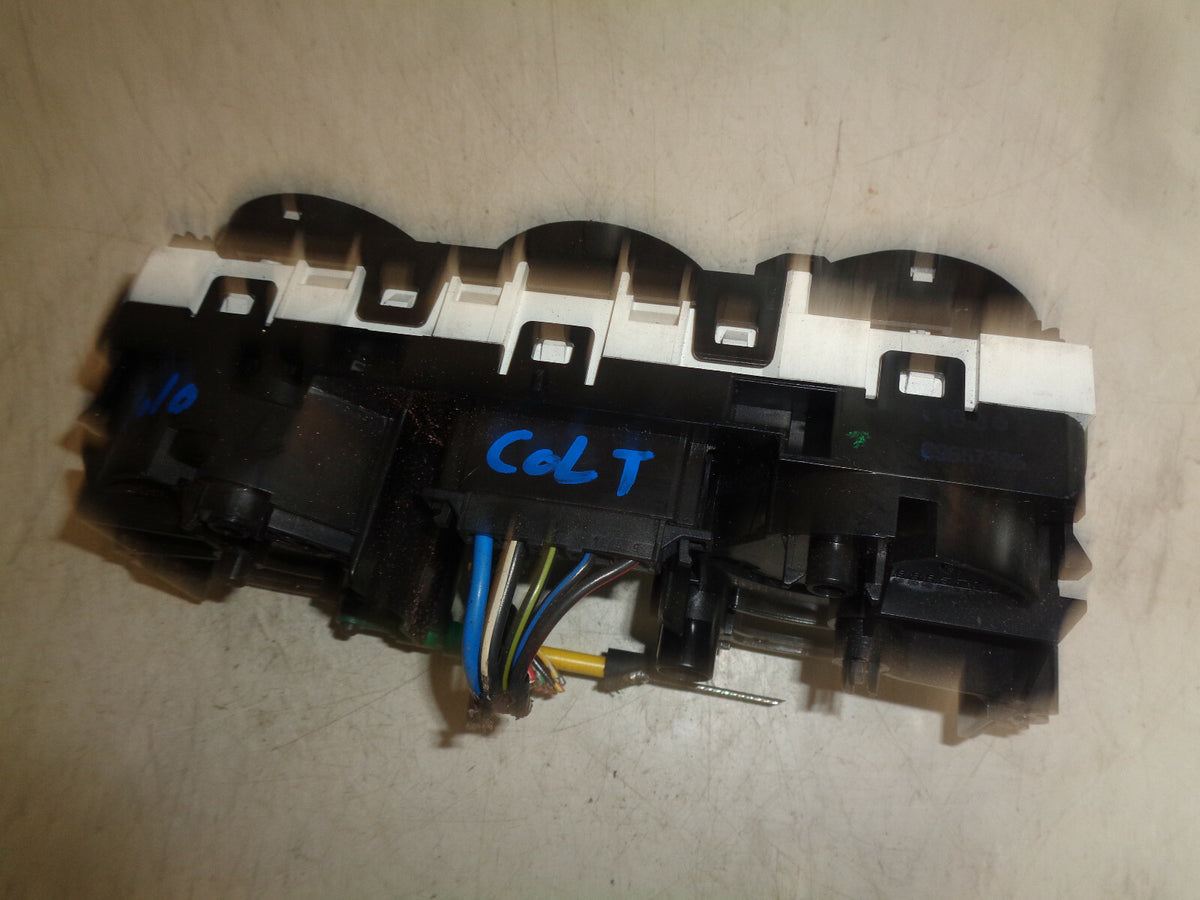 MITSUBISHI COLT 2010 1.3 PETROL HEATER CONTROL PANEL P7820A256H