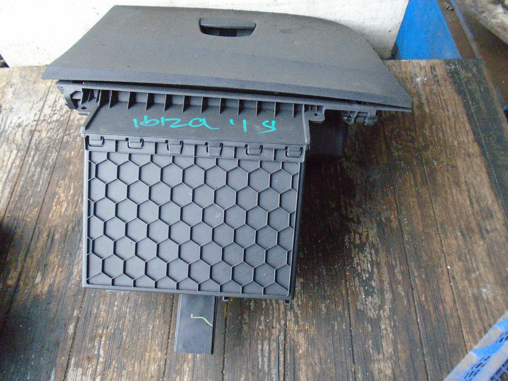 SEAT IBIZA MK4 GLOVEBOX STORAGE COMPARETMENT 6J2857114C