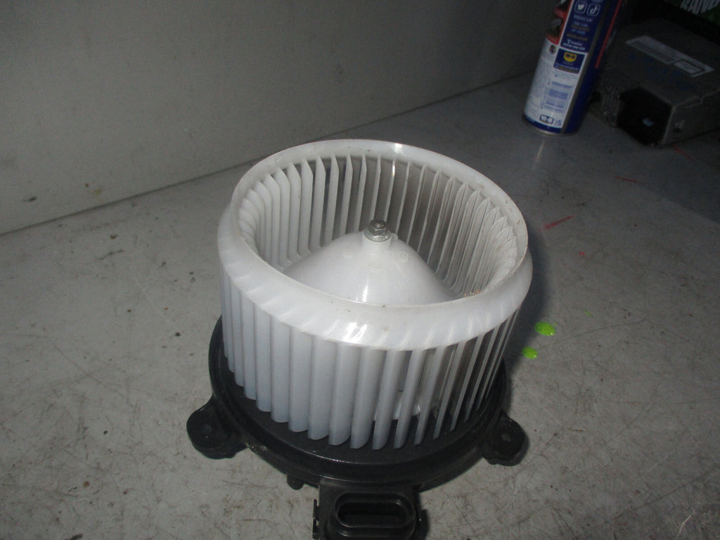 SUZUKI SWIFT 2020 1.0 PETROL BLOWER MOTOR FAN CSA432B020