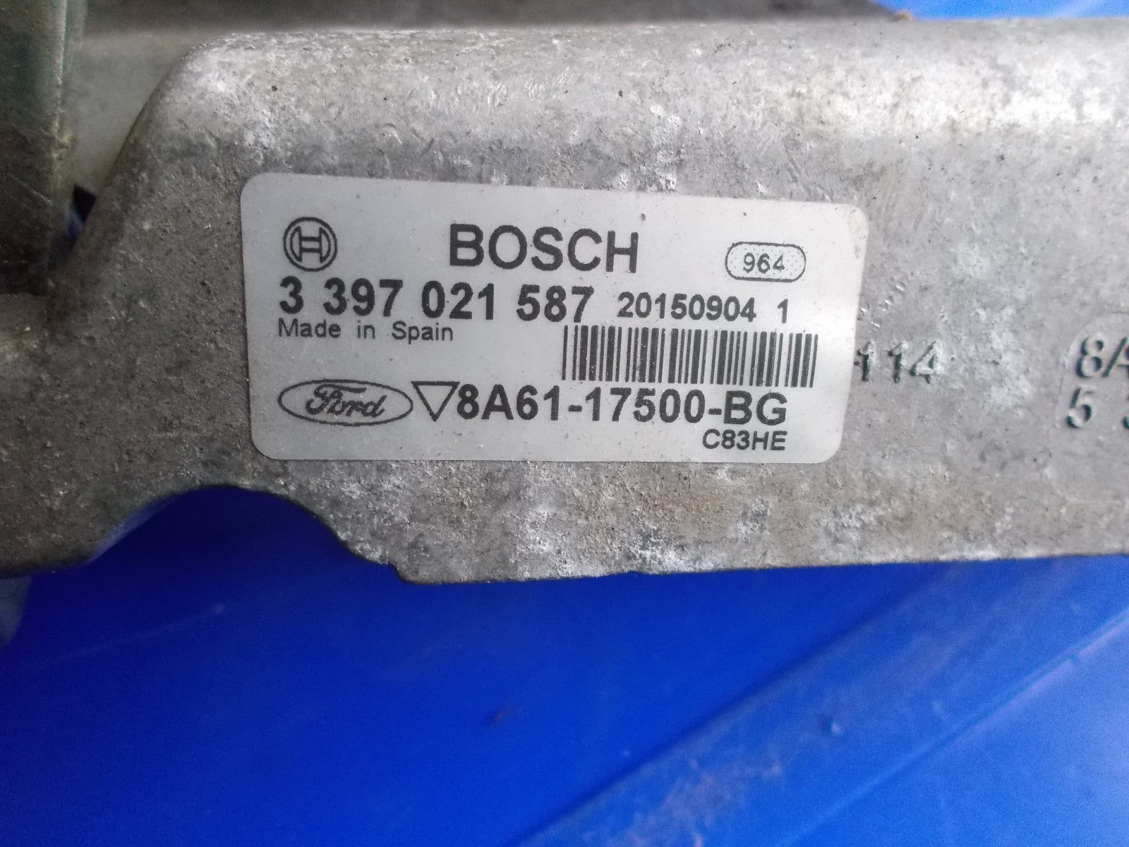 2015 FORD FIESTA MK6 FRONT WIPER LINKAGE & MOTOR 8A6117500BG