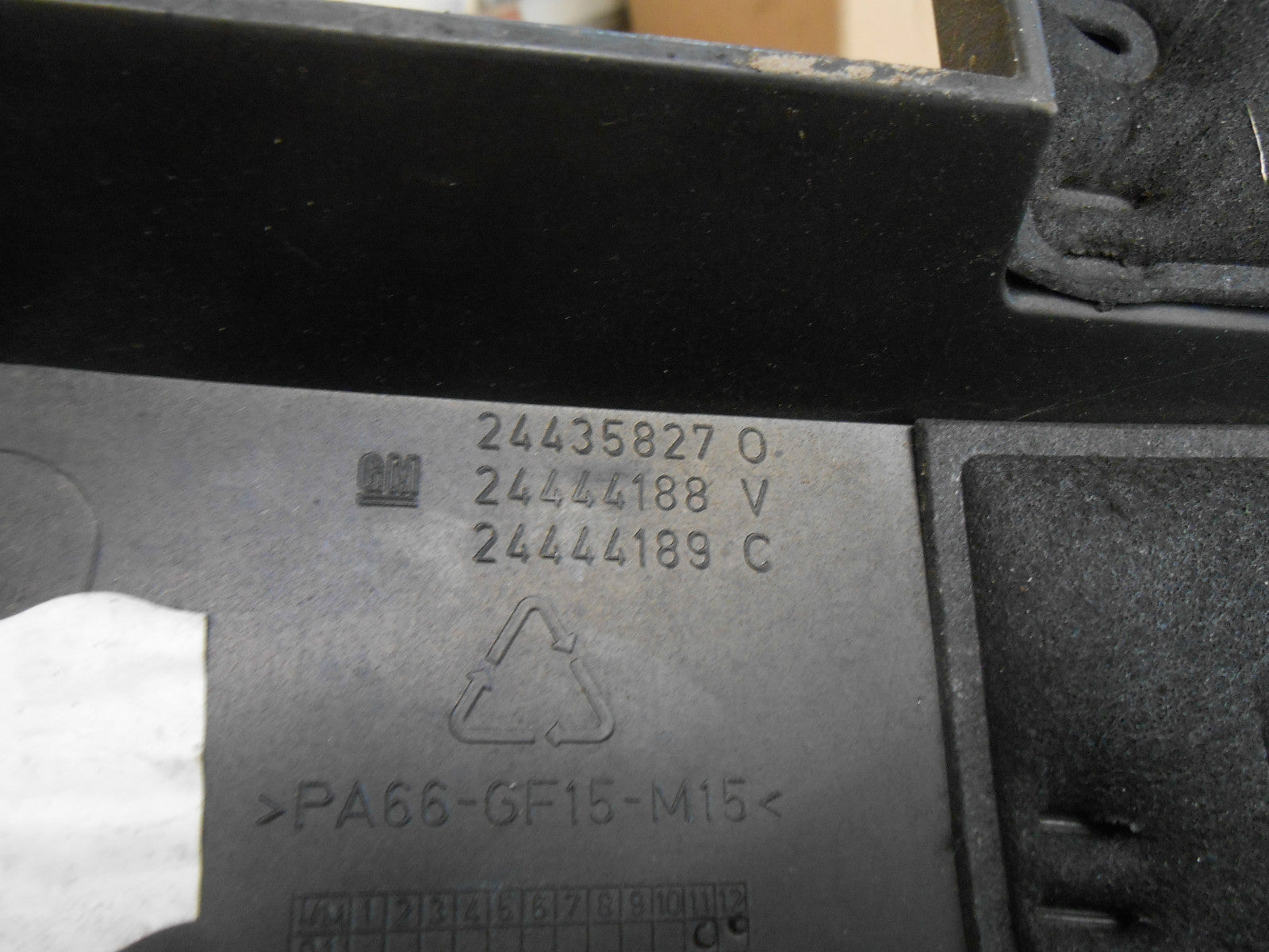 VAUXHALL VECTRA C 2003 2.0 DTI ECOTEC PLASTIC ENGINE TOP COVER 24435827
