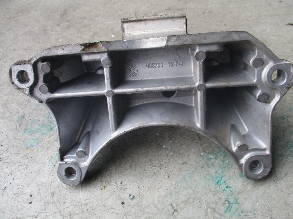2014 MERCEDES-BENZ C-CLASS GEARBOX MOUNT BRACKET A2112420340