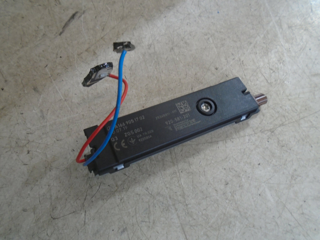 MERCEDES BENZ GLA 2018 X156 AERIAL RADIO AMPLIFIER AMP UNIT A1669051702