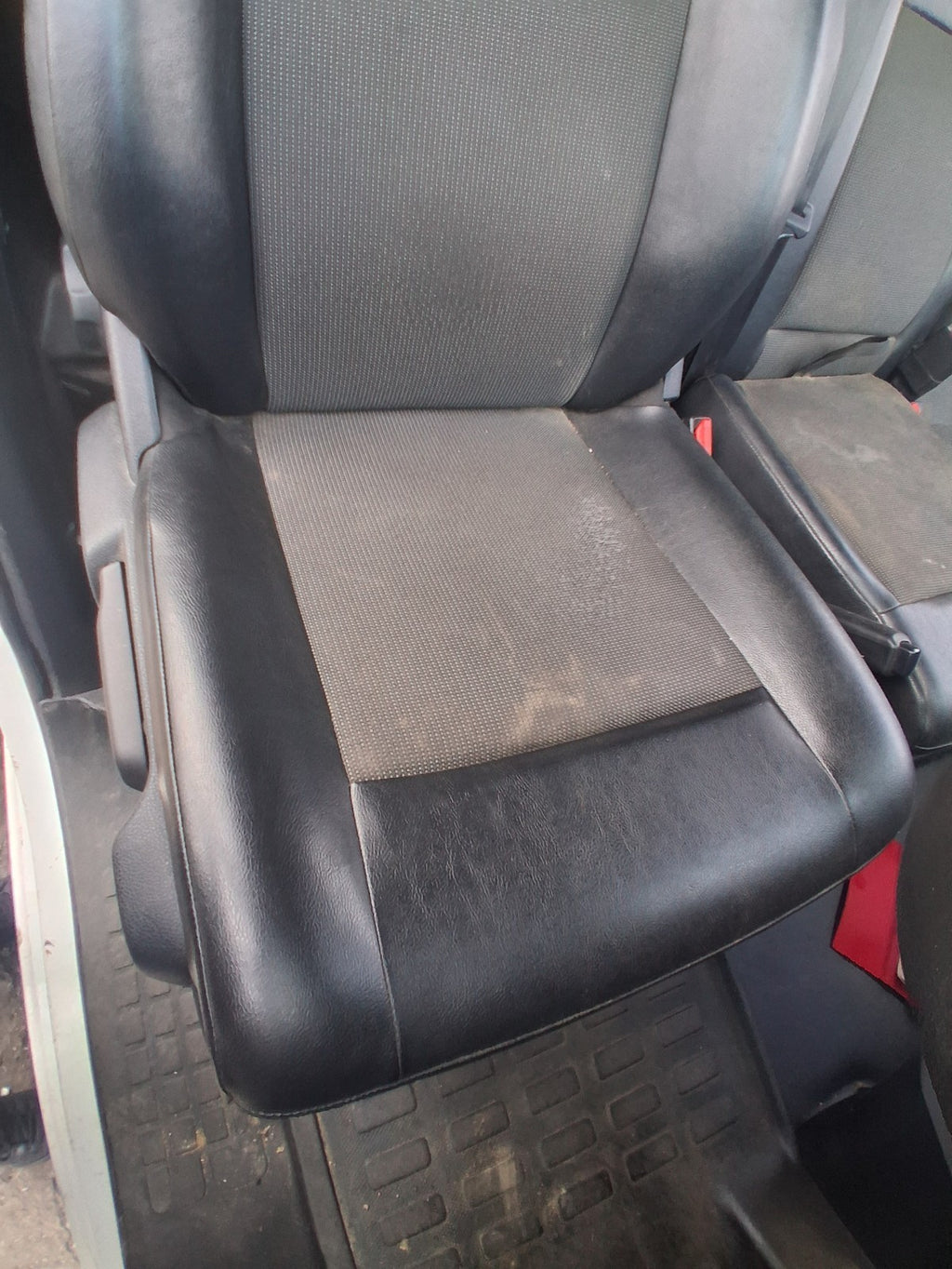 2019 CITROEN DISPATCH VIVARO MK3 OSF DRIVER SIDE FRONT COMPLETE SEAT LEATHER