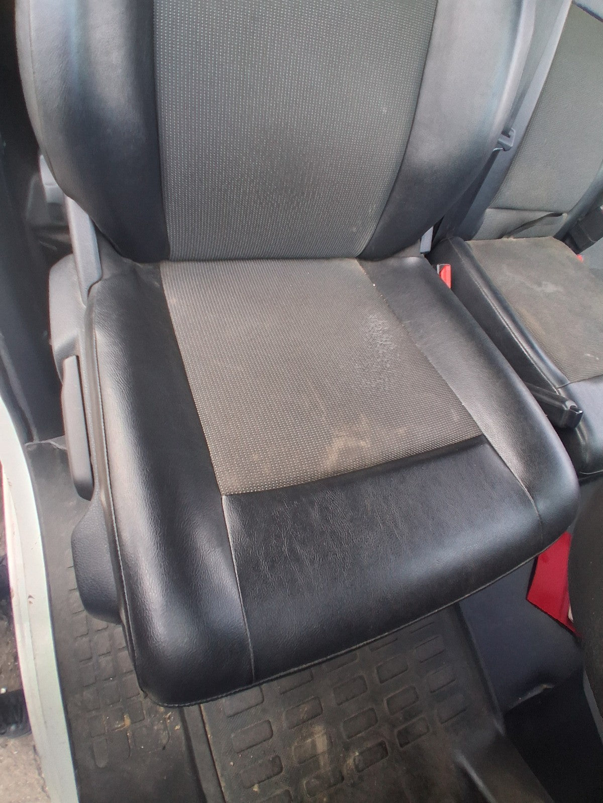 2019 CITROEN DISPATCH VIVARO MK3 OSF DRIVER SIDE FRONT COMPLETE SEAT LEATHER