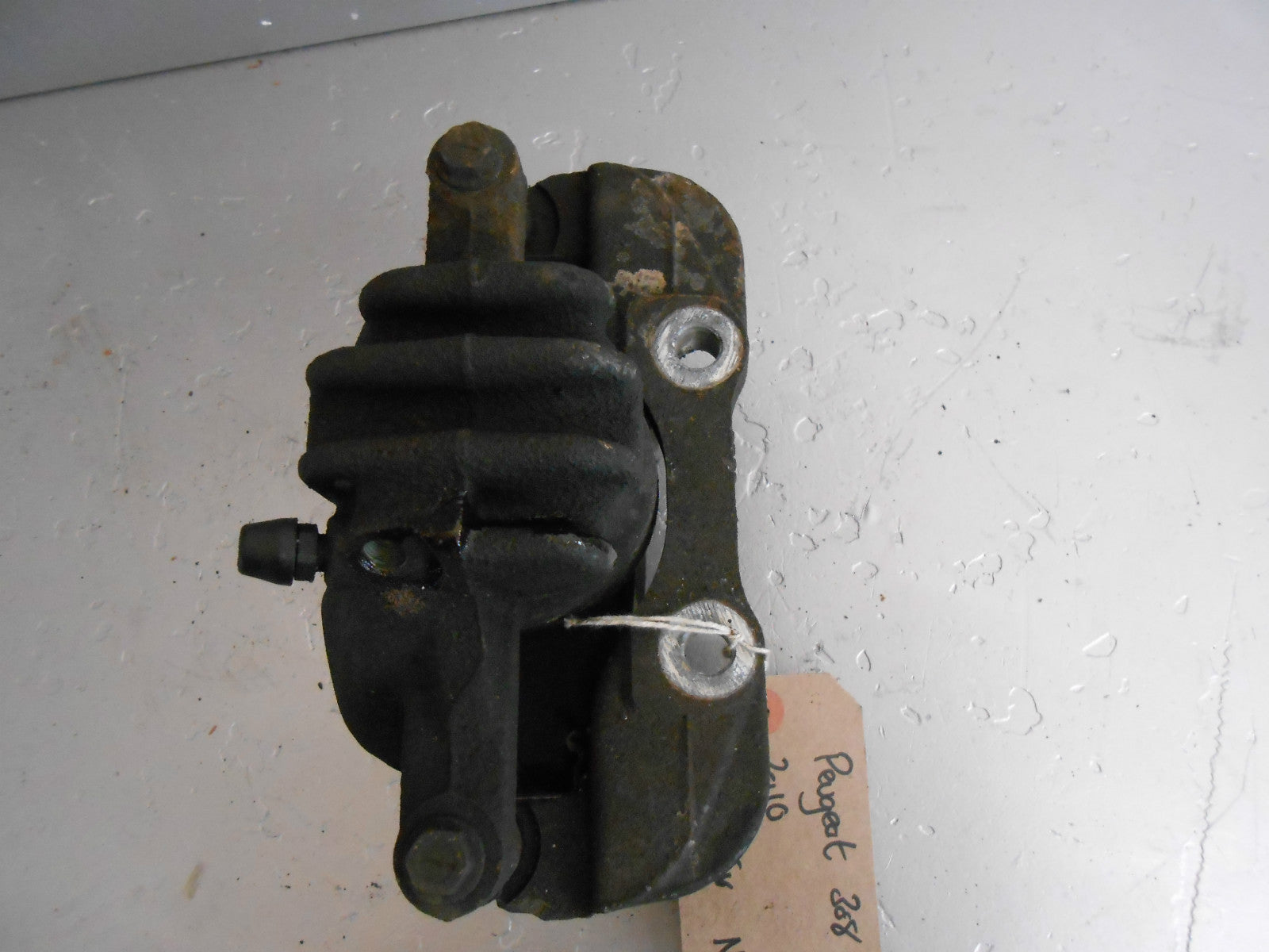 PEUGEOT 308 1.4 16V NSF PASSENGER SIDE FRONT BRAKE CALIPER CALLIPER CARRIER