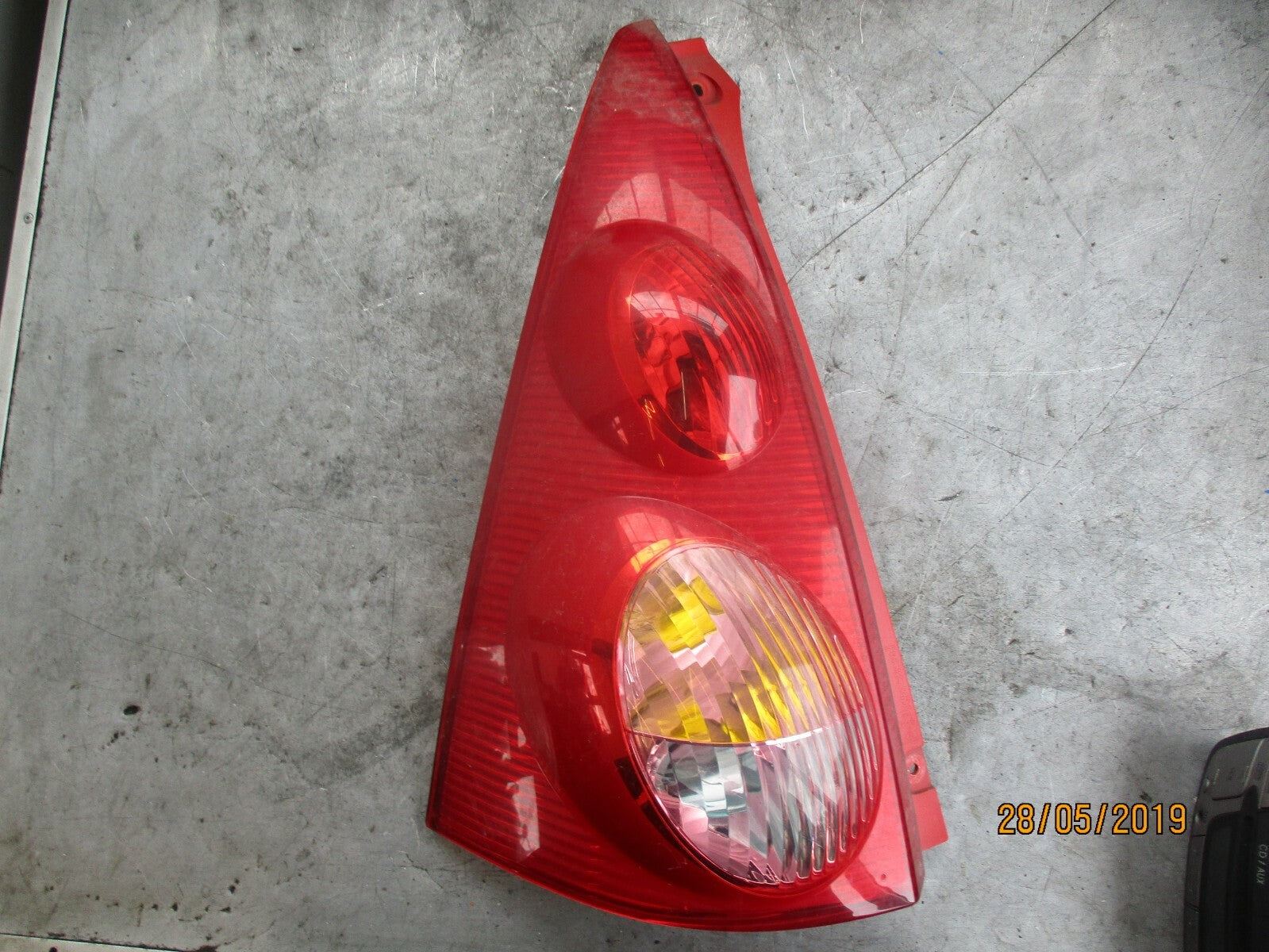 PEUGEOT 107 PRE FACELIFT NSR PASSENGER SIDE REAR LIGHT TAIL LIGHT