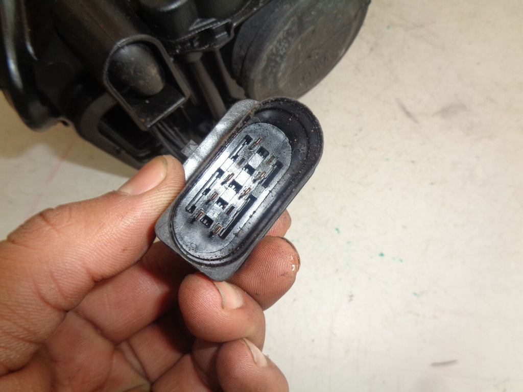 VW VOLKSWAGEN POLO NSF PASSENGER SIDE FRONT HEADLIGHT HEADLAMP 2G2941005 DAMAGED