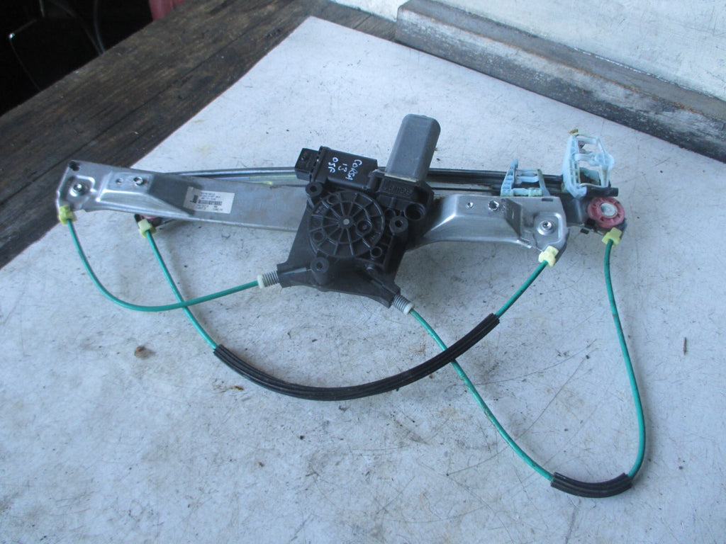 VAUXHALL CORSA D 2013 OSF DRIVER SIDE FRONT WINDOW MOTOR REGULATOR 541613212