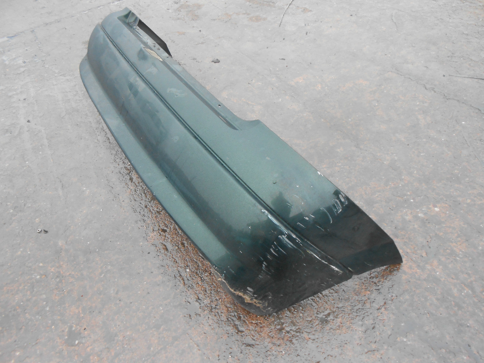 VAUXHALL ASTRA G MK4 2003 HATCHBACK REAR BACK PLASTIC BUMPER DARK GREEN