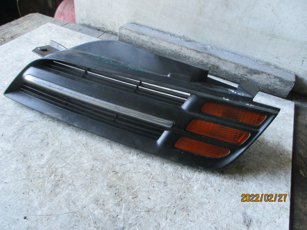 NISSAN MICRA 2006 K12 NSF PASSENGER SIDE FRONT FOGLIGHT GRILL