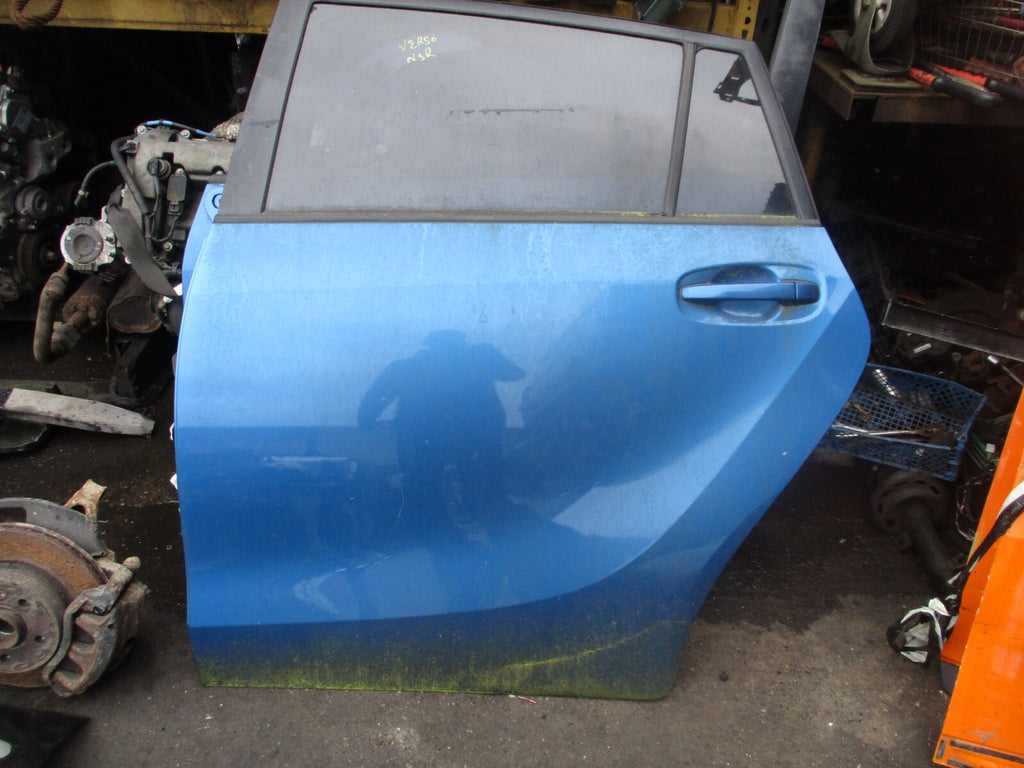TOYOTA VERSO 2013 NSR PASSENGER SIDE REAR COMPLETE DOOR BLUE
