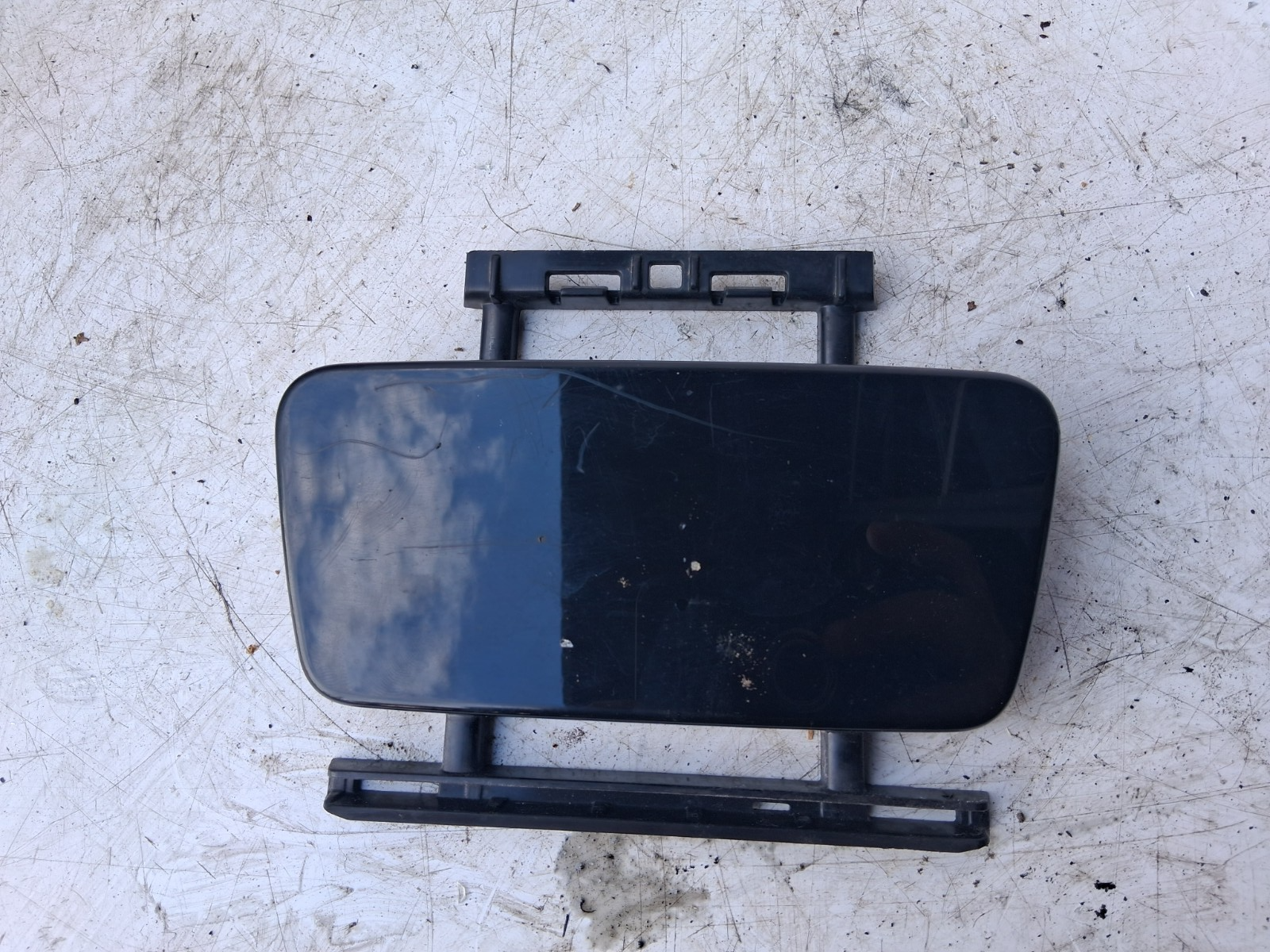 2023 BMW 2 SERIES F44 COUPE FRONT BUMPER LOWER CENTER GRILL COVER 51118075483