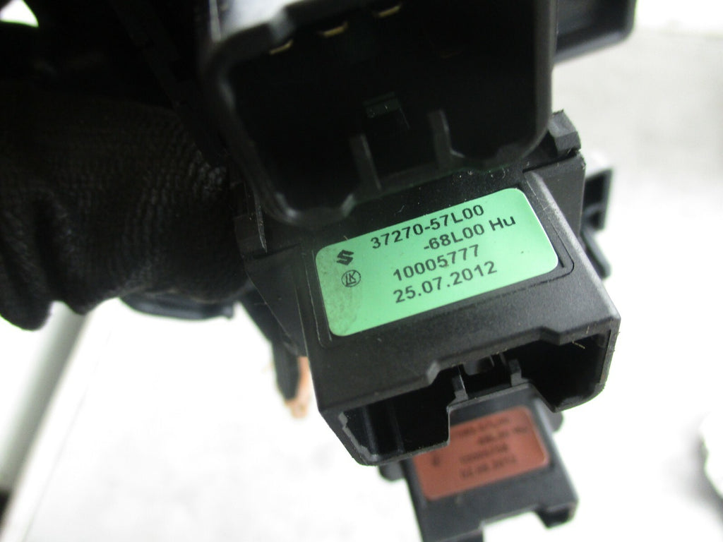 SUZUKI SWIFT MK3 HEADLIGHT LEVEL ADJUSTMENT CONTROL SWITCHES 3727057L00