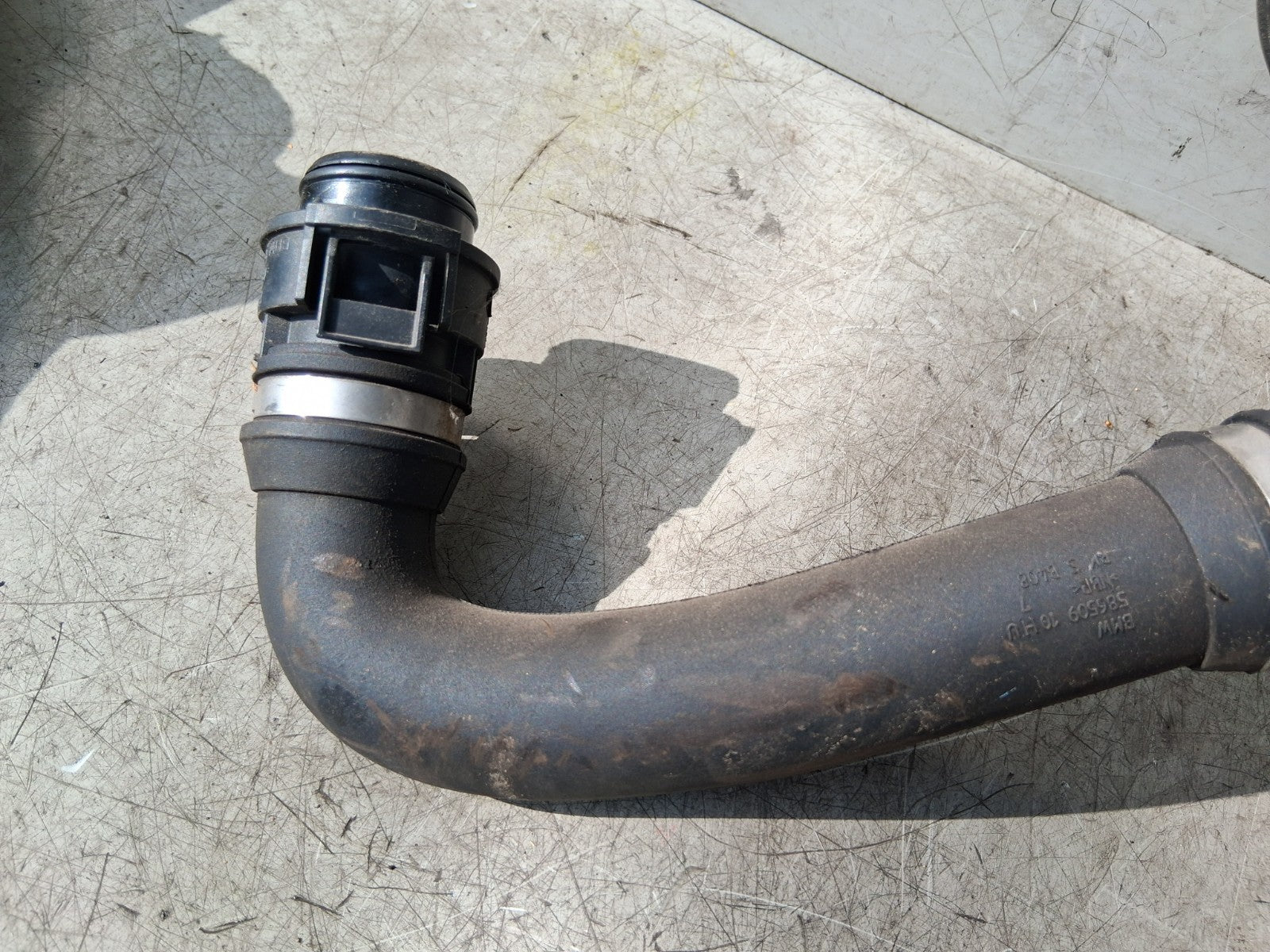 2015 BMW 3 SERIES F30 ESTATE 2.0 DIESEL AIR INTAKE PIPE HOUSING PIPE 586509