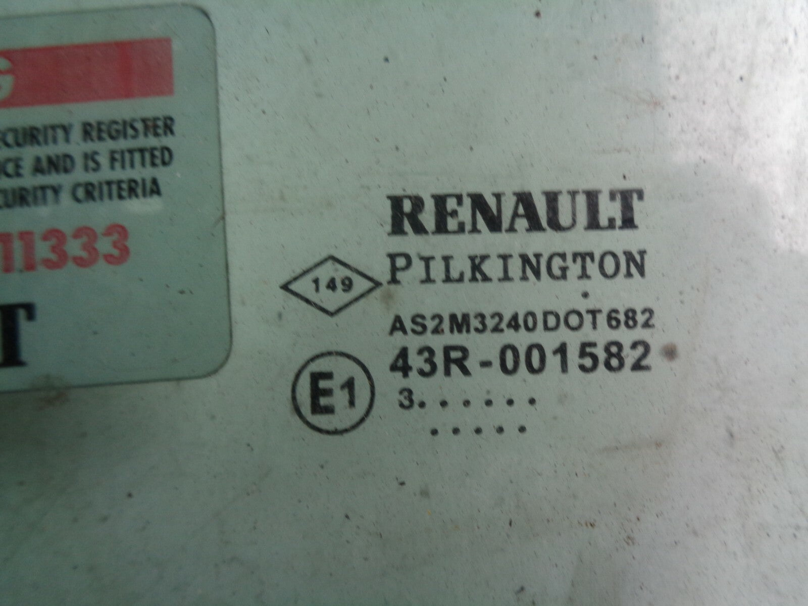 RENAULT LUGUNA 2003 NS PASSENGER SIDE DOOR WINDOW GLASS