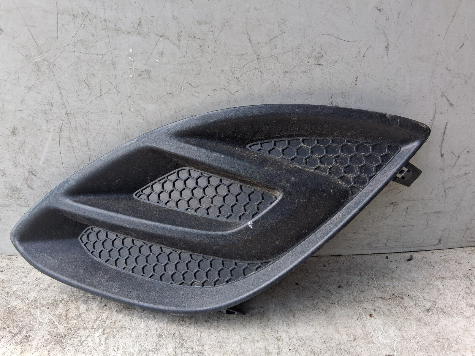 VAUXHALL CORSA D 2011 NSF PASSENGER SIDE FRONT LEFT FOG GRILLE 475498858