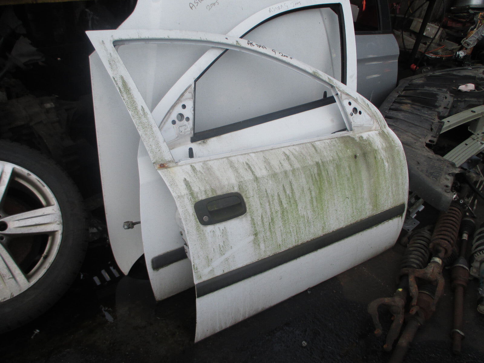 VAUXHALL ASTRA G VAN 2005 OSF DRIVER SIDE FRONT BARE DOOR