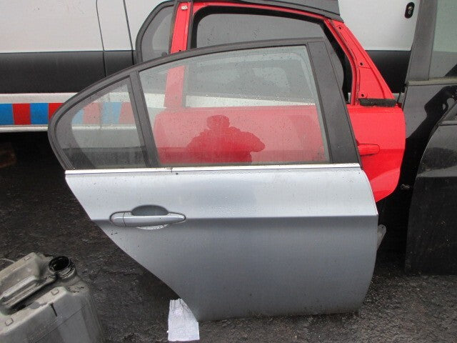 2004 BMW 5 SERIES E60 SALOON OSR DRIVER SIDE REAR COMPLETE DOOR SILVER