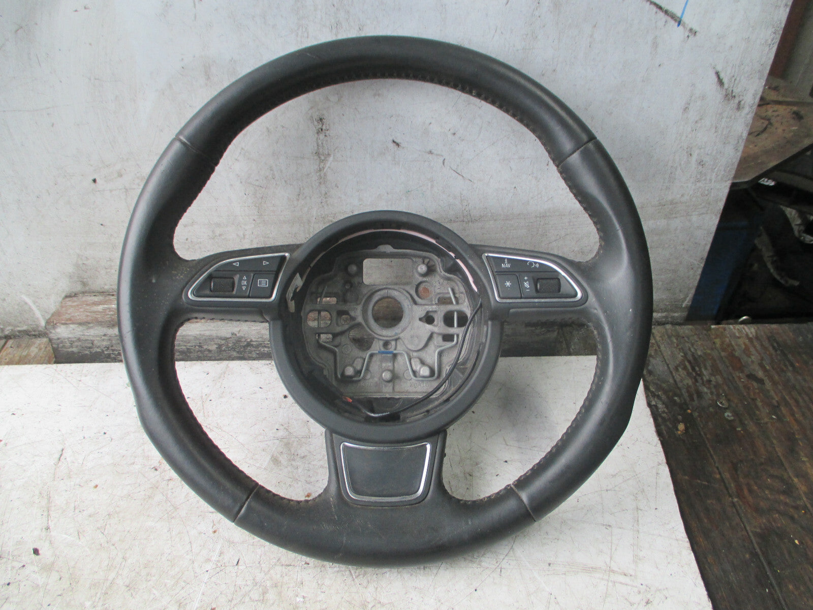 AUDI A1 8X 2015 3 SPOKE MULTIFUNCTION STEERING WHEEL 4G0419091R