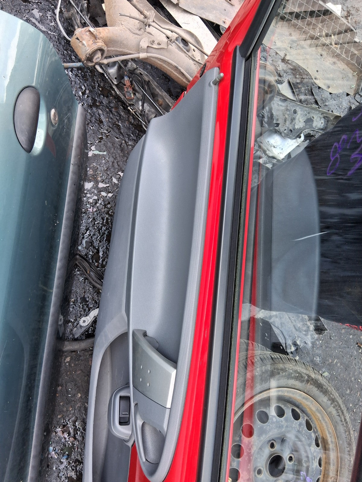 2008 CITROEN C1 MK1 3 DOOR NSF PASSENGER SIDE FRONT LEFT COMPLETE DOOR RED