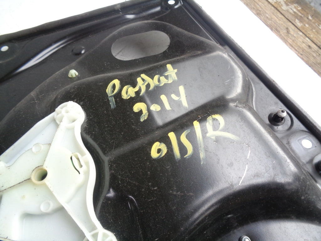 VOLKSWAGEN PASSAT B8 2014 DRIVER SIDE REAR INNER DOOR WINDOW REGULATOR 3aa839756