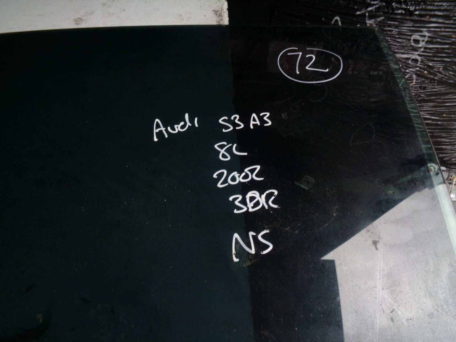 AUDI A3 S3 2002 3 DOOR NS PASSENGER SIDE DOOR WINDOW GLASS