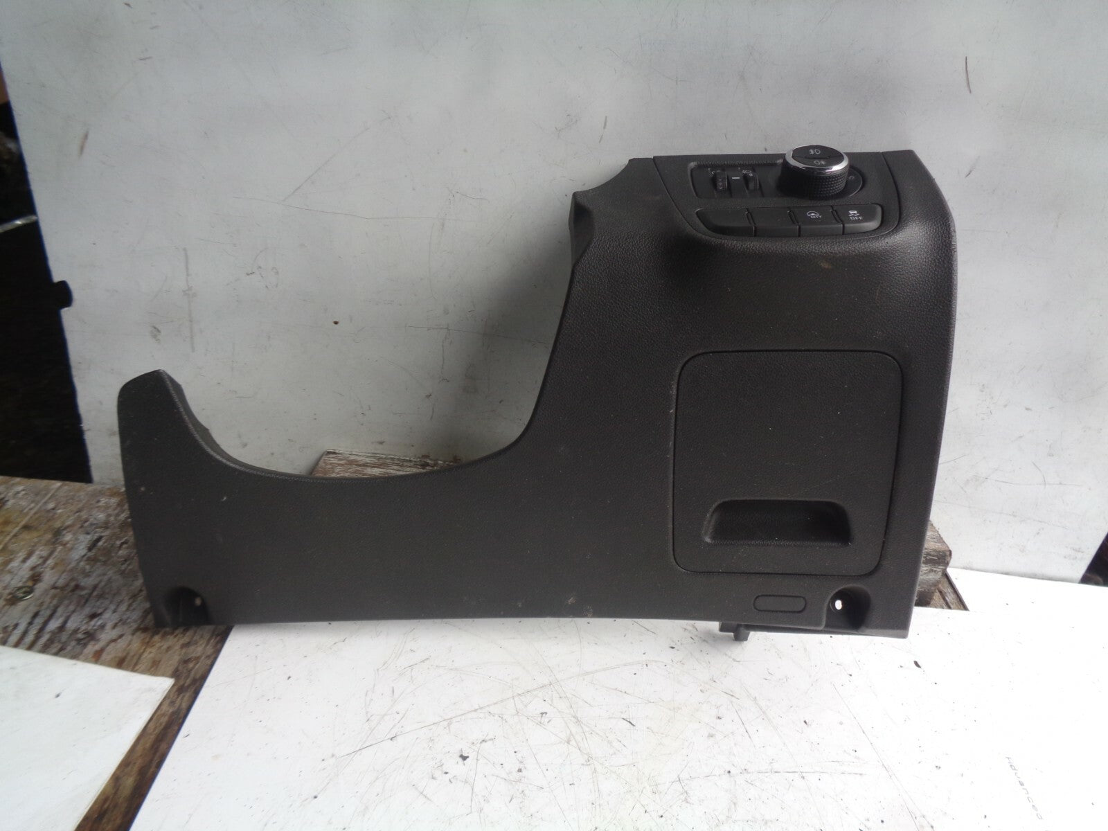 VAUXHALL VIVA MK4 2017 HEADLIGHT SWITCH PANEL TRIM