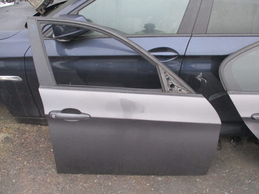 2009 BMW 3 SERIES E90 OSF DRIVER SIDE FRONT COMPLETE DOOR GREY