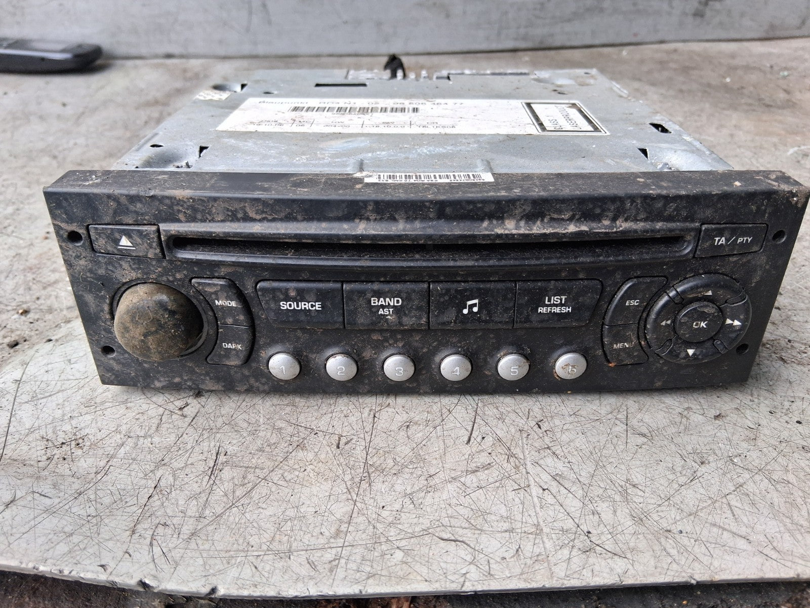 2006 PEUGEOT 307 RADIO STEREO CD PLAYER MULTIMEDIA HEAD UNIT 9660646477