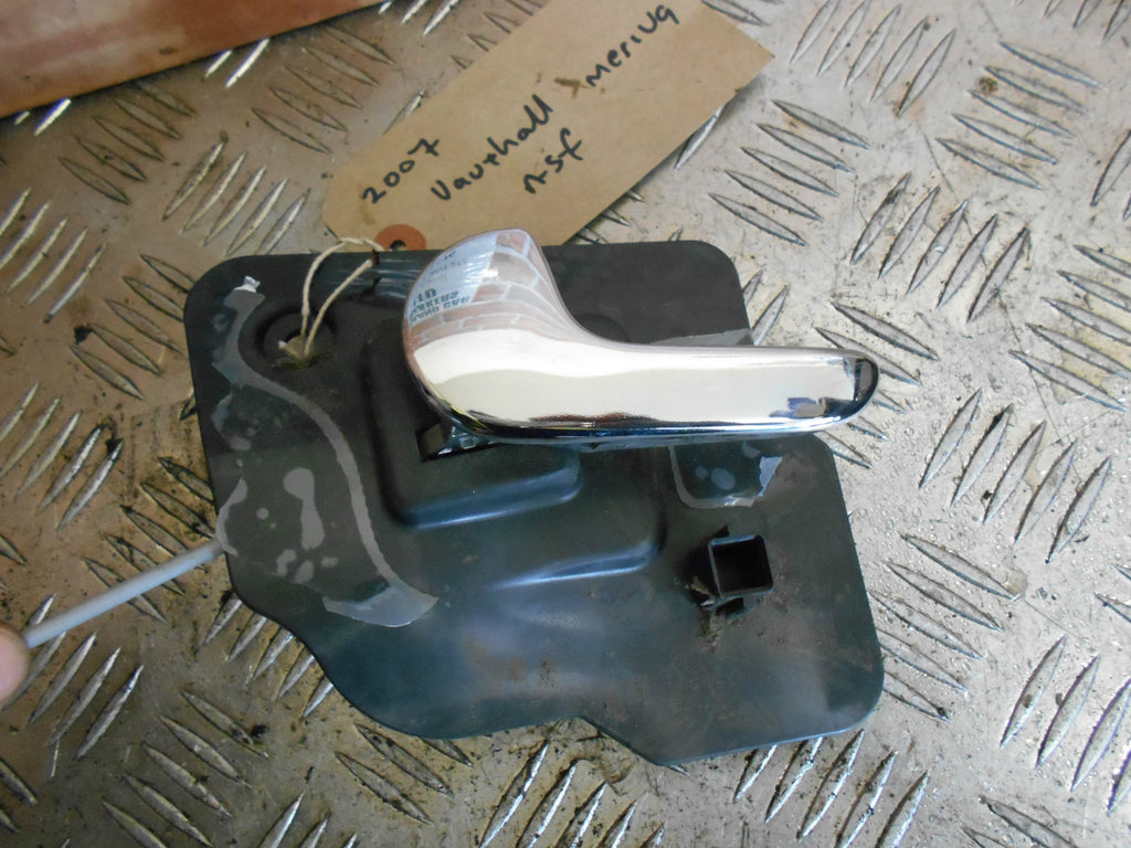 VAUXHALL MERIVA A MK1 2007 NSF PASSENGER SIDE FRONT LOCK MECH & HANDLE 24414138