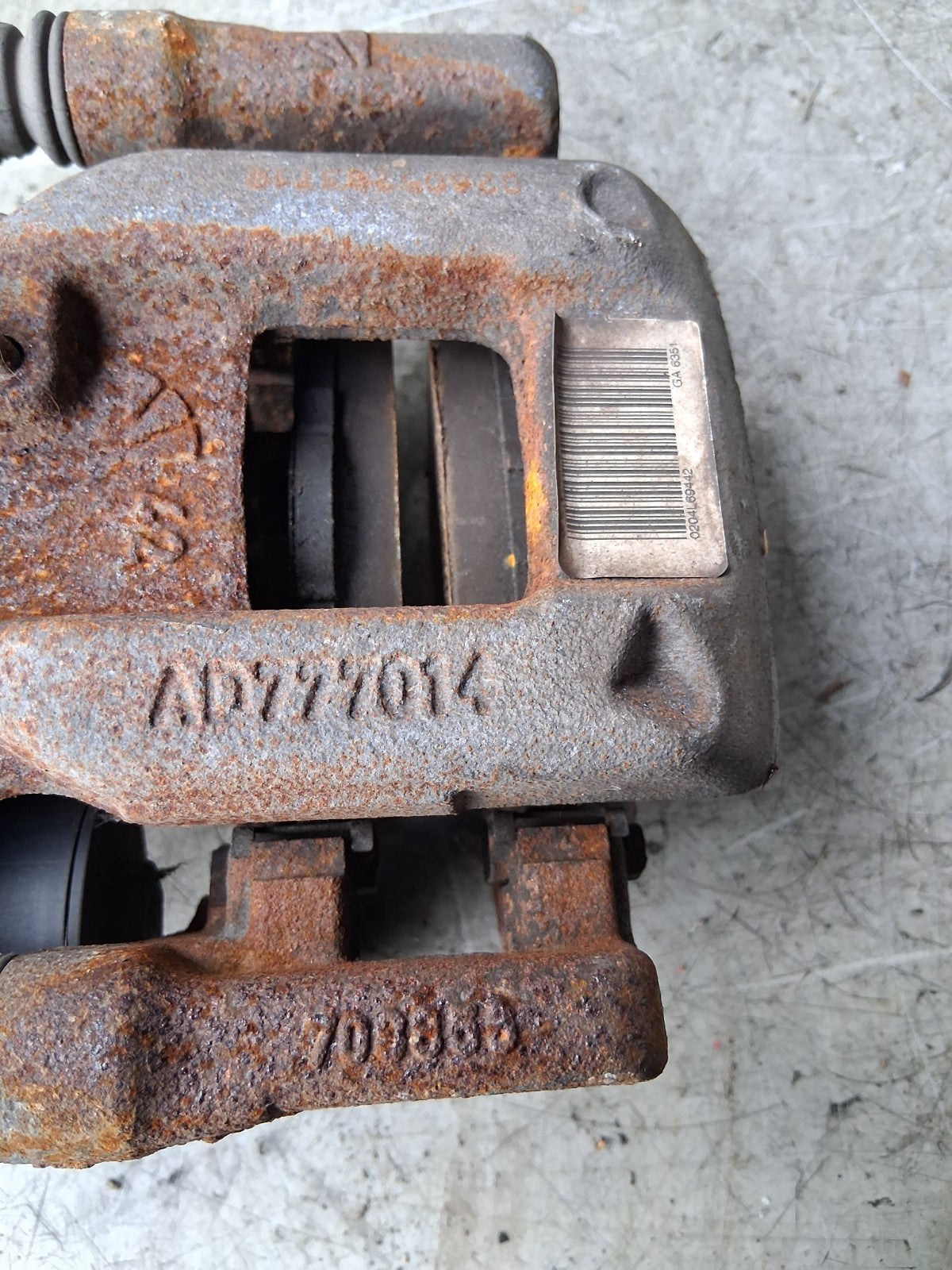 2018 PEUGEOT 5008 REAR CALIPER AD777014