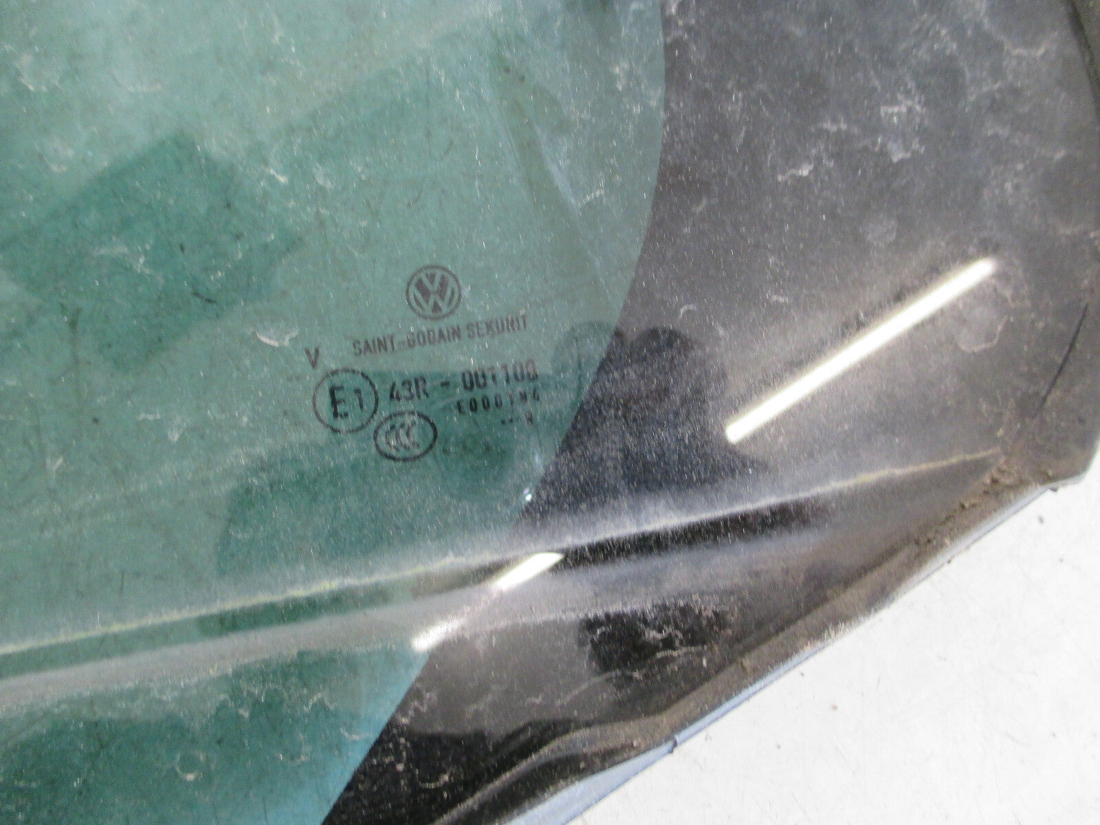 VW VOLKSWAGEN GOLF MK7 2013 NSR PASSENGER SIDE REAR DOOR QUARTER GLASS 5G6845213