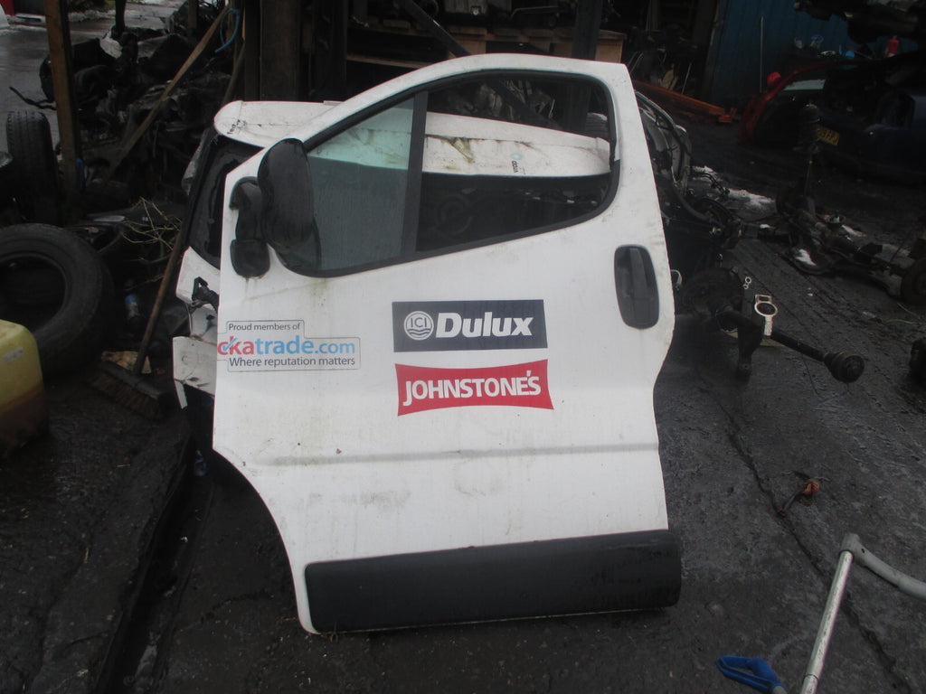 VAUXHALL VIVARO MK1 2002 NSF PASSENGER SIDE FRONT DOOR WHITE
