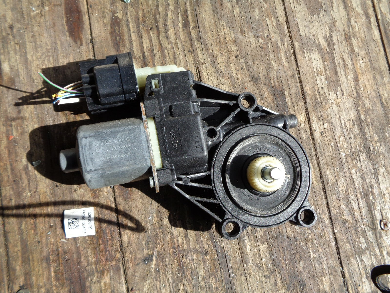 FORD FIESTA MK7 2016 PASSENGER NEAR SIDE FRONT WINDOW MOTOR 8A61 14A389 B