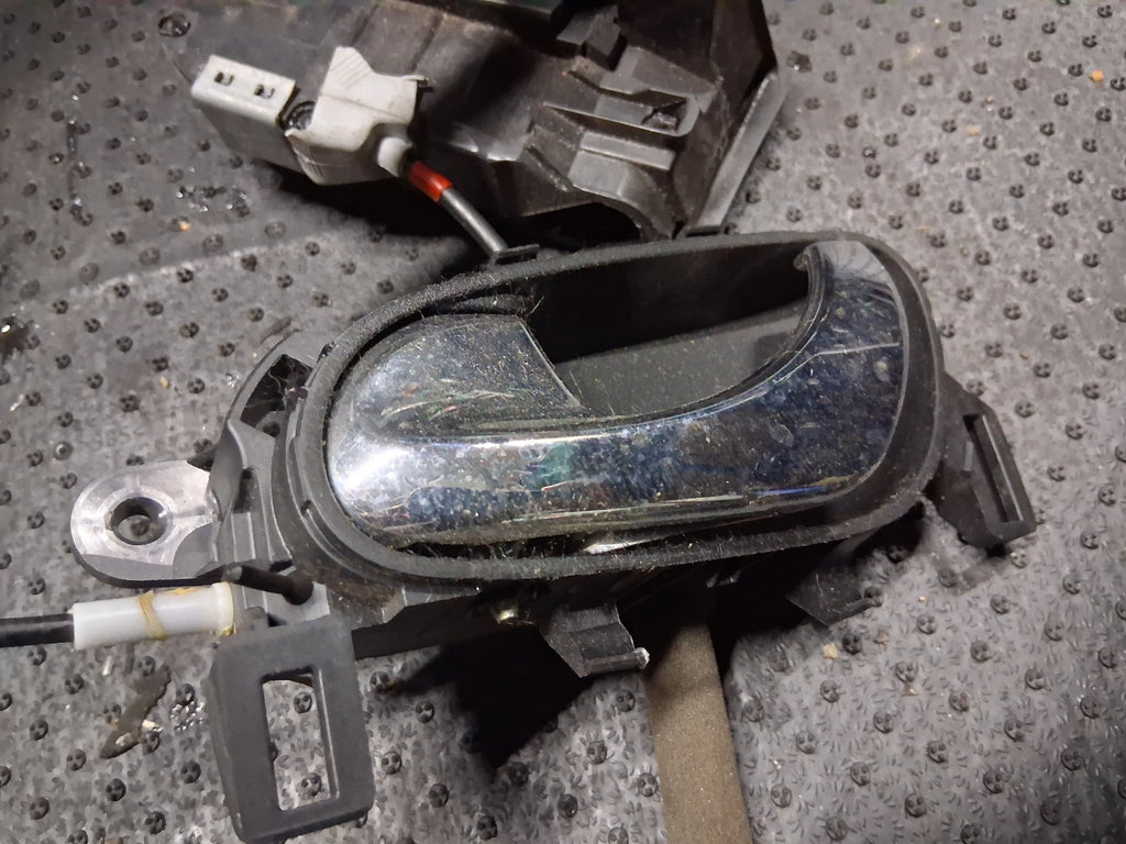 2020 NISSAN QASHQAI J11 MK2 NSR PASSENGER SIDE REAR LEFT DOOR LOCK MECHANISM
