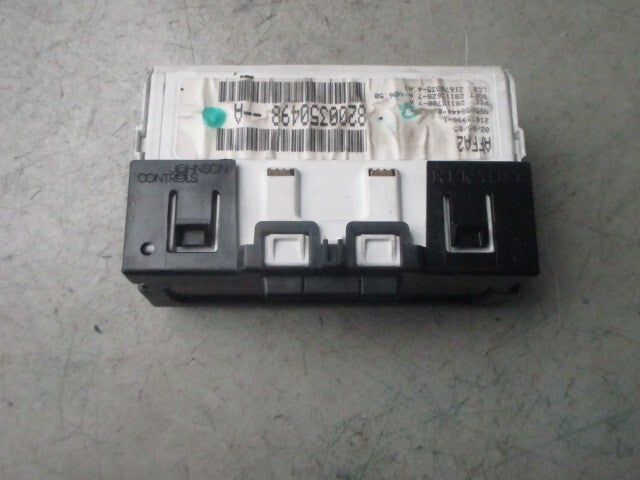 2009 RENAULT MEGANE MK2 1.9 DIESEL CENTRAL DIGITAL DISPLAY SCREEN 8200350498