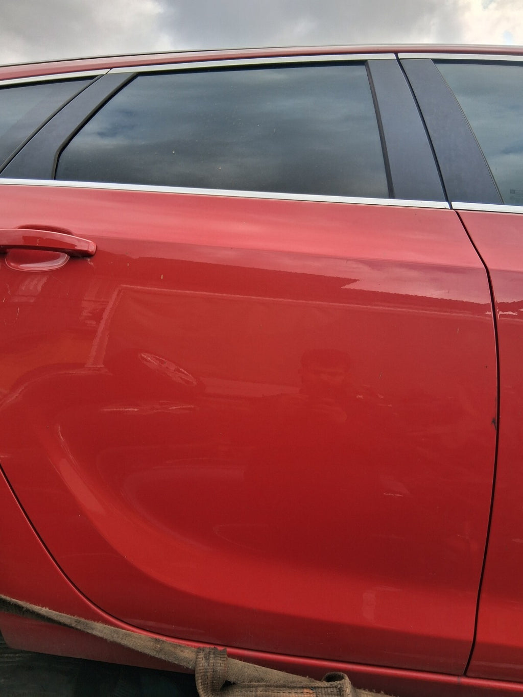 2015 VAUXHALL ASTRA J OSR DRIVER SIDE REAR ESTATE COMPLETE DOOR POWER RED Z50B