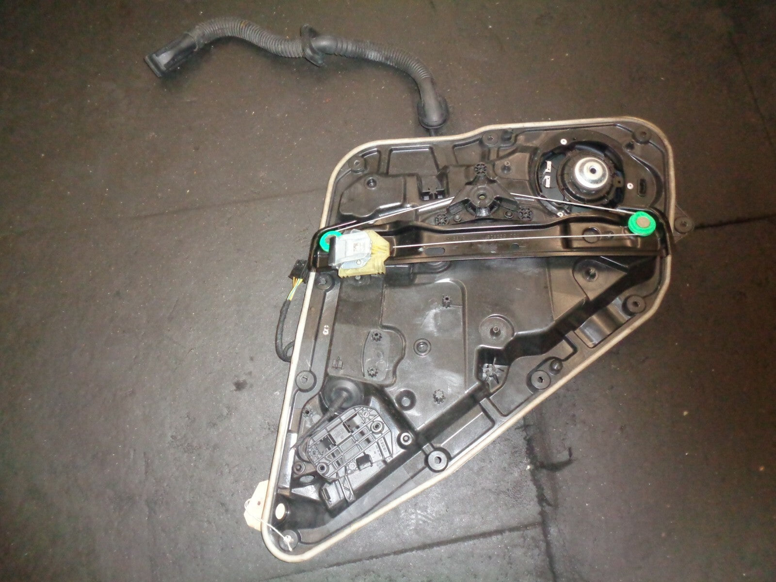 MERCEDES BENZ A CLASS A180 OSR DRIVER REAR WINDOW MOTOR REGULATOR A1767300279