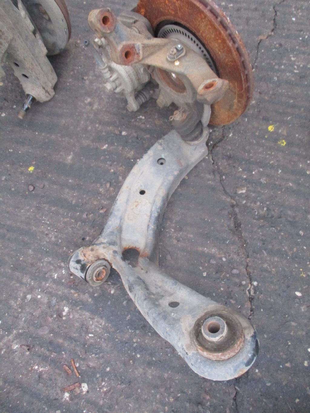 SUZUKI SWIFT MK3 2017 1.2 PETROL OS MANUAL DRIVER SIDE WHEEL BEARING HUB