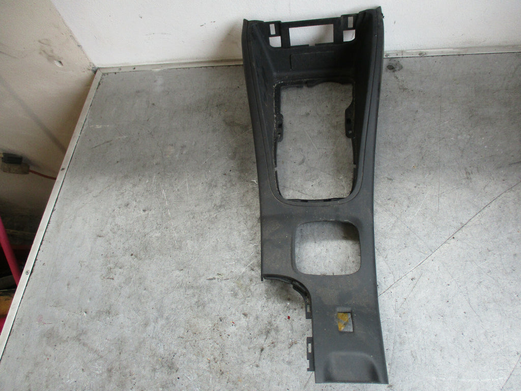 RENAULT MEGANE MK3 PLASTIC TRIM SURROUND CENTRE CONSOLE 969120032R