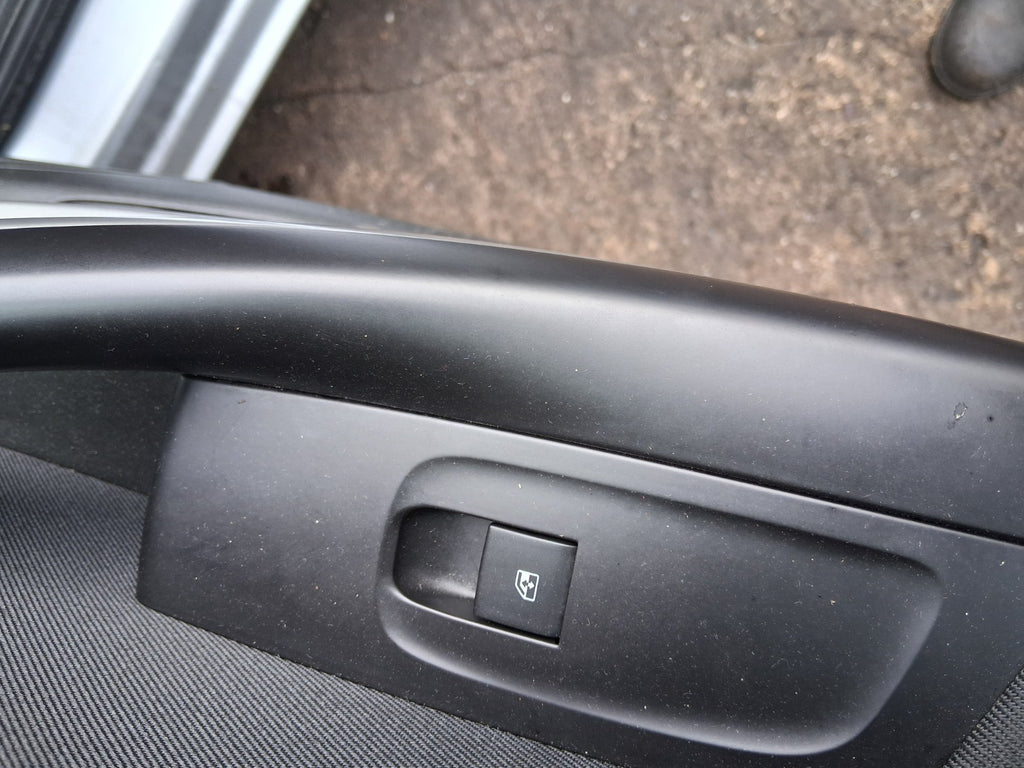 2019 VAUXHALL ASTRA K NSF PASSENGER SIDE FRONT LEFT WINDOW CONTROL SWITCH