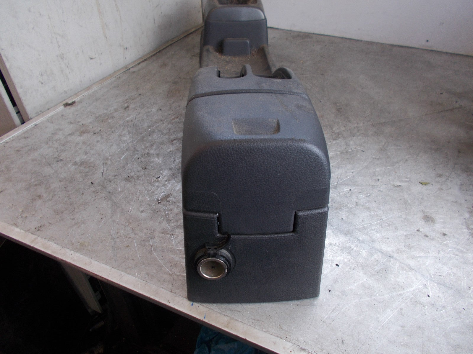 NISSAN NOTE E11 2008 1.4 CENTRE CONSOLE STORAGE COMPARTMENT 969109U010