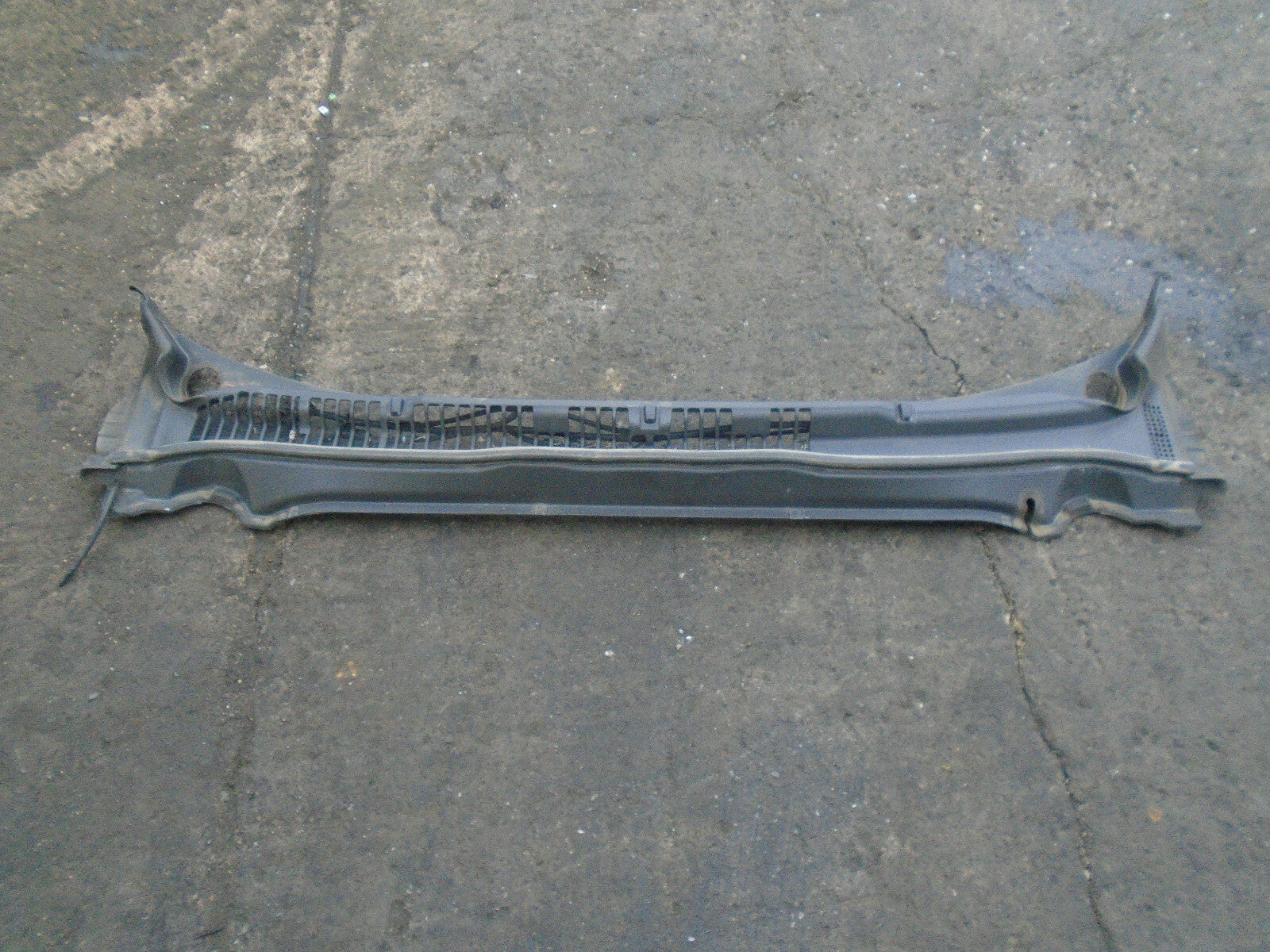 FORD MONDEO MK5 2017 WINDSCREEN SCUTTLE PANEL DS73F02216BK