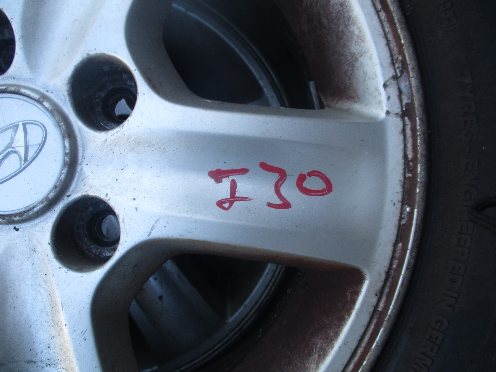 HYUNDAI I30 MK1 2009 15 INCH SINGLE ALLOY WHEEL WITH TYRE 185/65R15