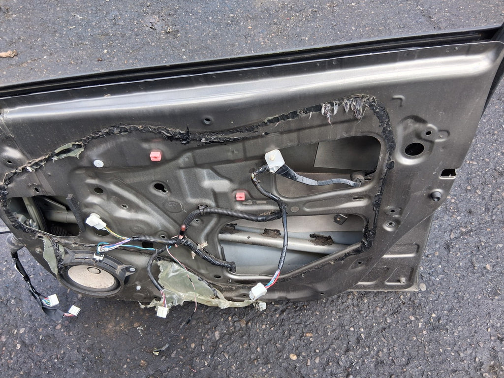 2017 TOYOTA VERSO OSF DRIVER SIDE FRONT RIGHT BARE DOOR FALCON GREY 1G2