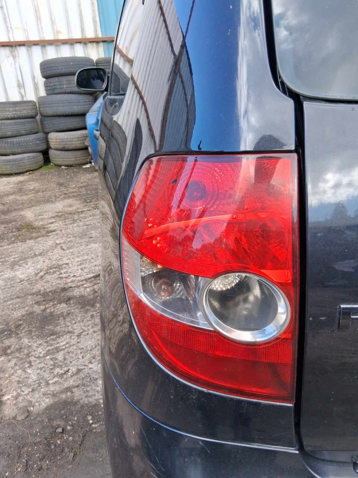 2011 VW VOLKSWAGEN FOX NSR PASSENGER SIDE REAR LEFT TAIL LIGHT