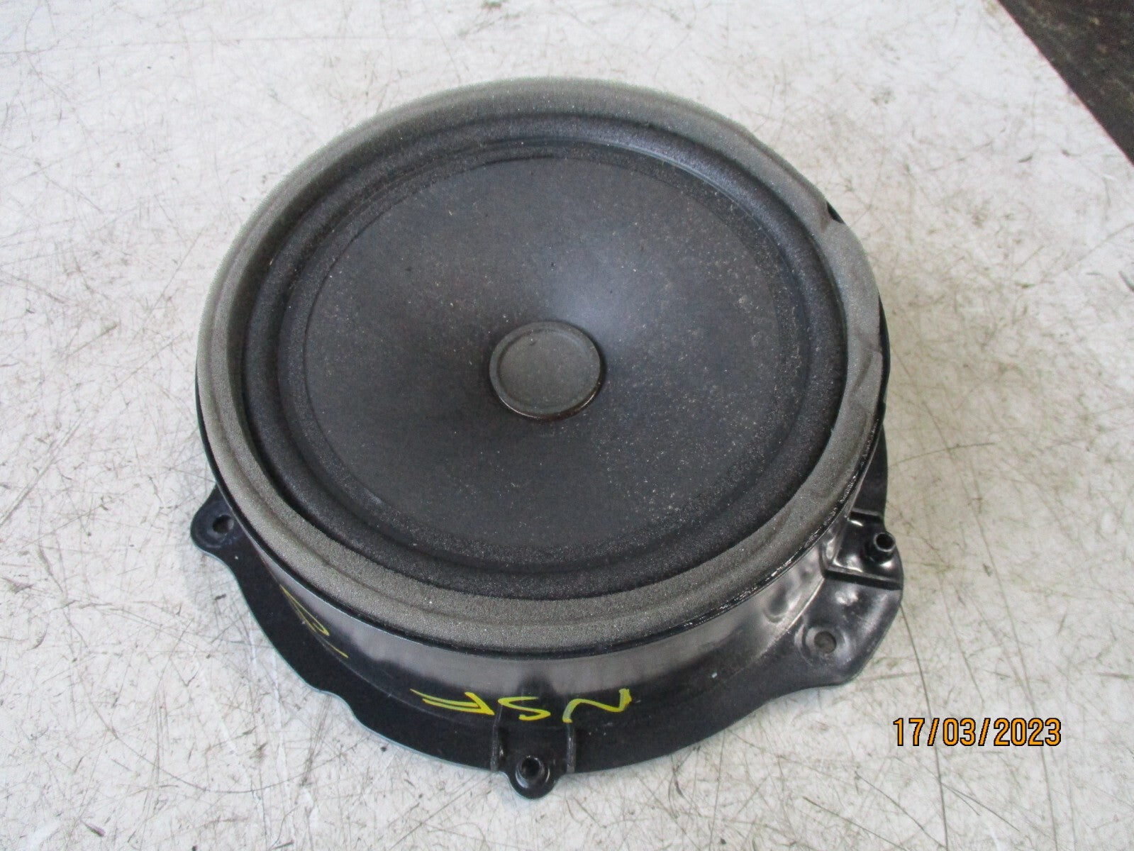 JAGUAR XE 2017 OSR DRIVER SIDE REAR DOOR SPEAKER GX7318808DB