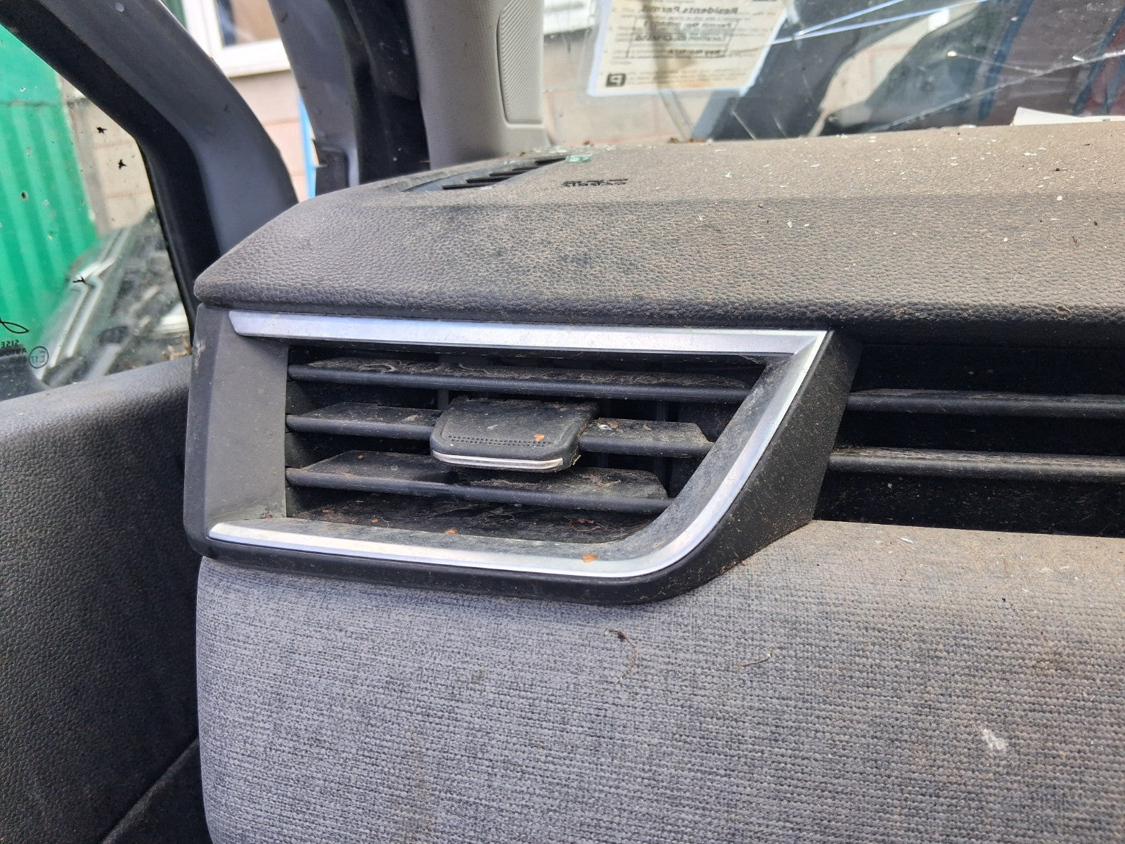 2024 RENAULT CLIO FACELIFT MK5 NSF PASSENGER SIDE FRONT LEFT AIRVENT